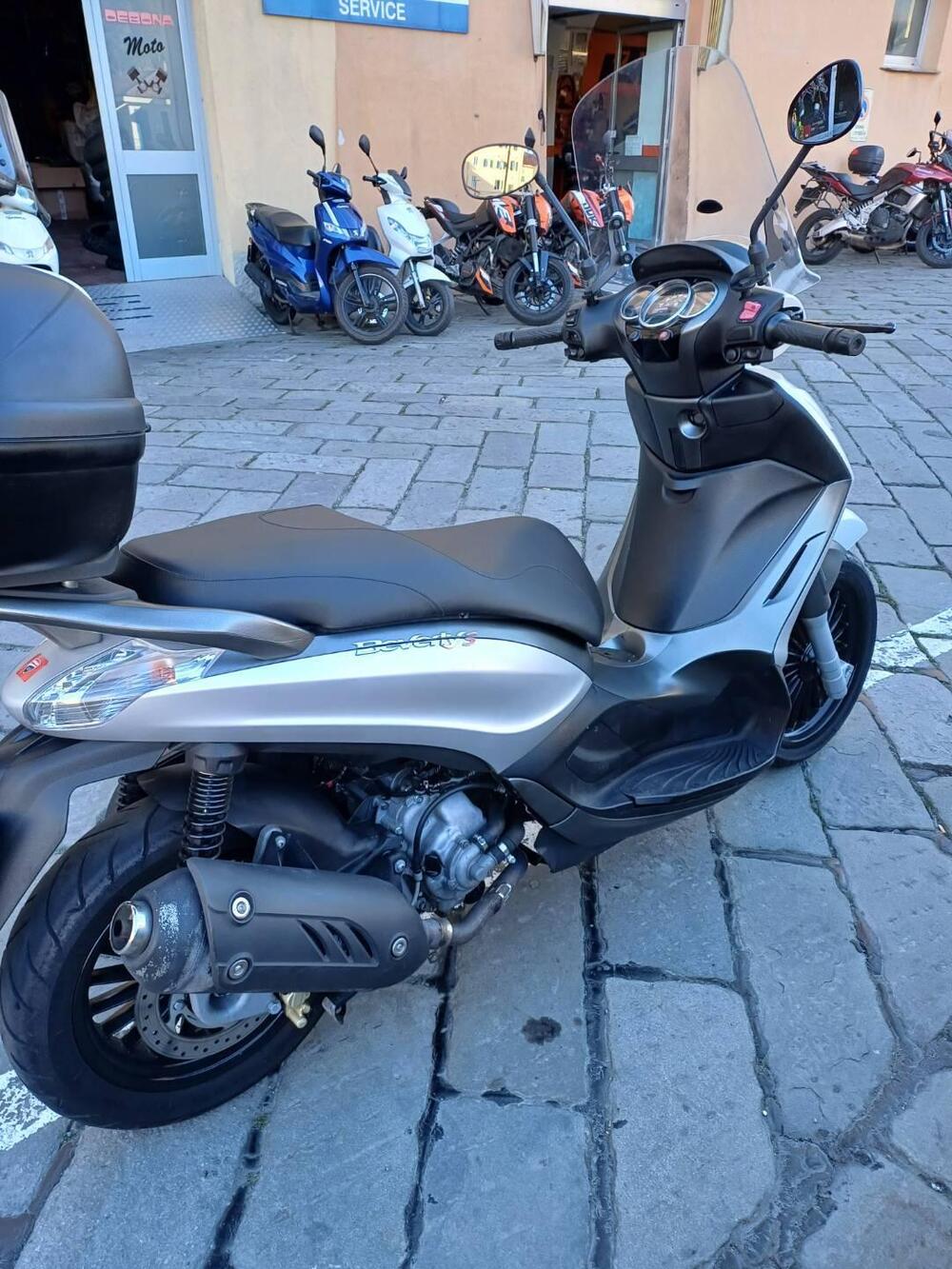 Piaggio Beverly 300 S i.e. ABS-ASR (2016 - 20) (4)