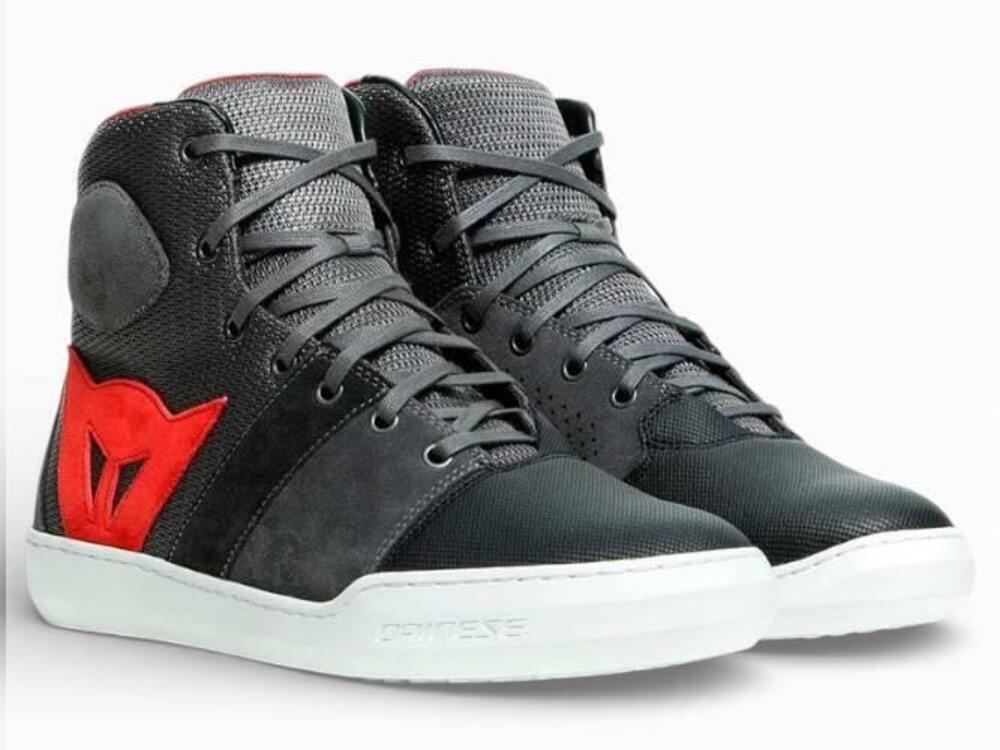 Scarpe DAINESE mod. York Air antracite/rosso