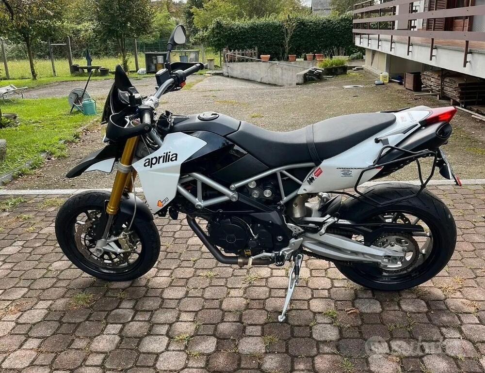 Aprilia Dorsoduro 750 (2009 - 14) (3)