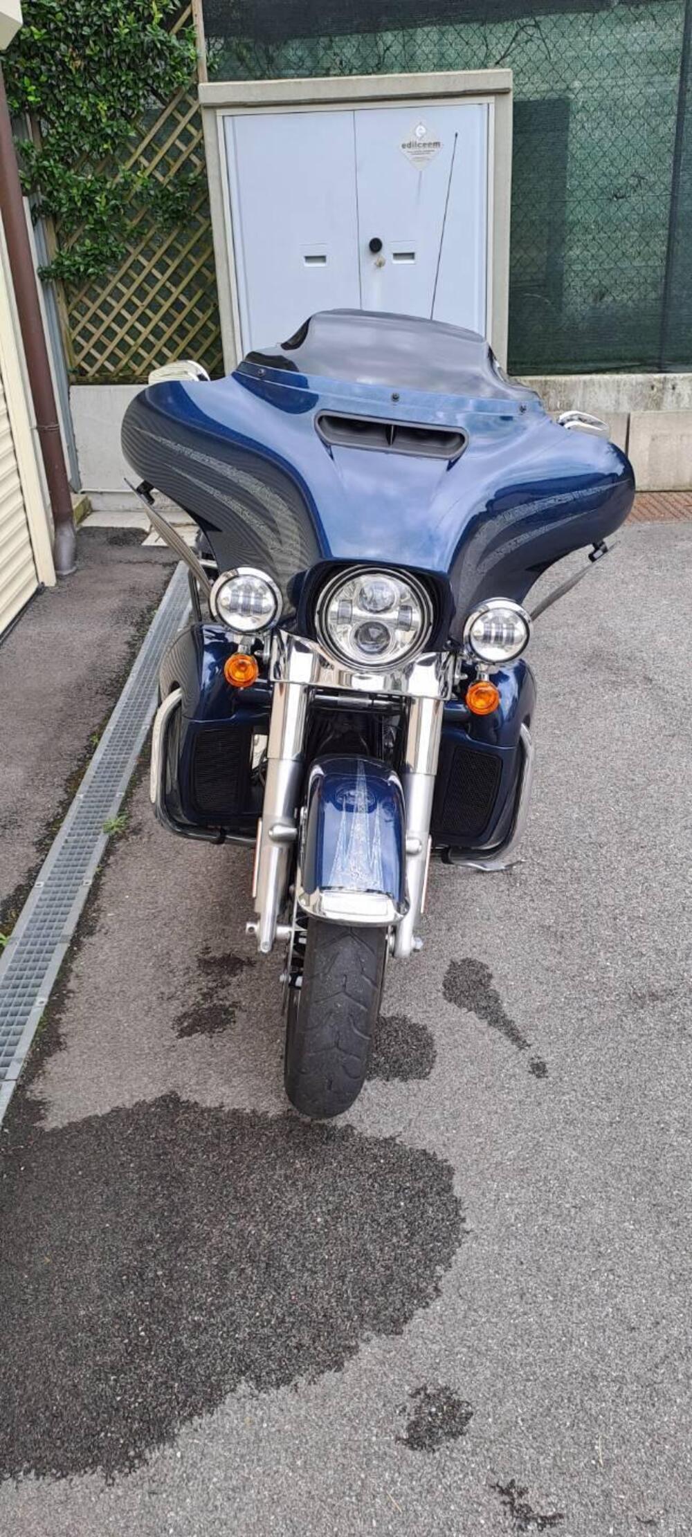 Harley-Davidson 1690 Electra Glide Ultra Limited (2014 - 15) - FLHTK (3)