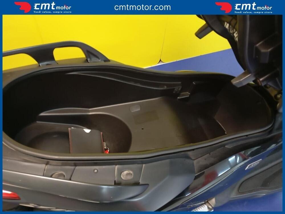 Yamaha X-Max 400 (2013 - 16) (7)