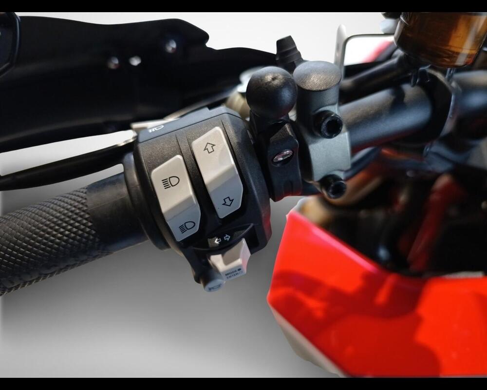 Ducati Hypermotard 950 SP (2022 - 25) (9)