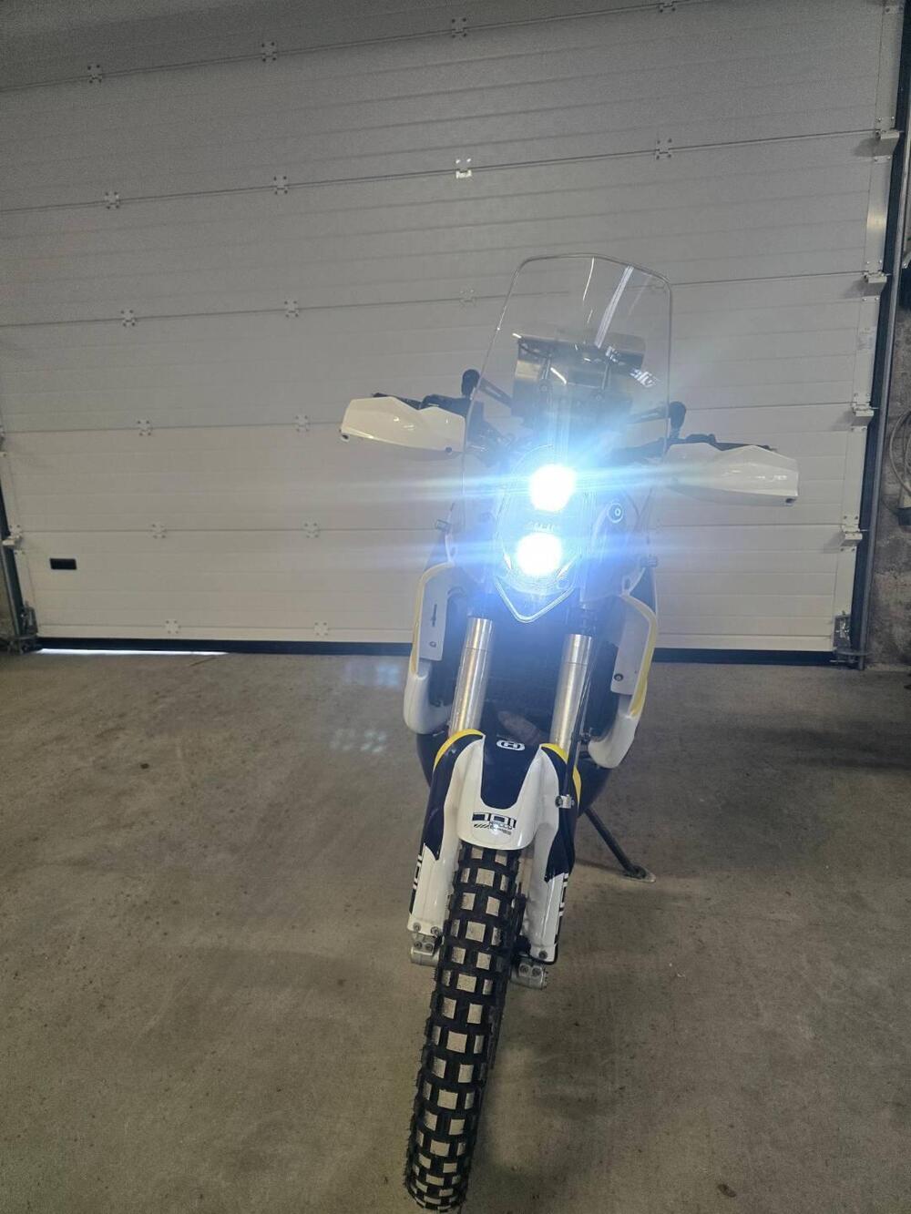 Husqvarna 701 Enduro (2016) (3)