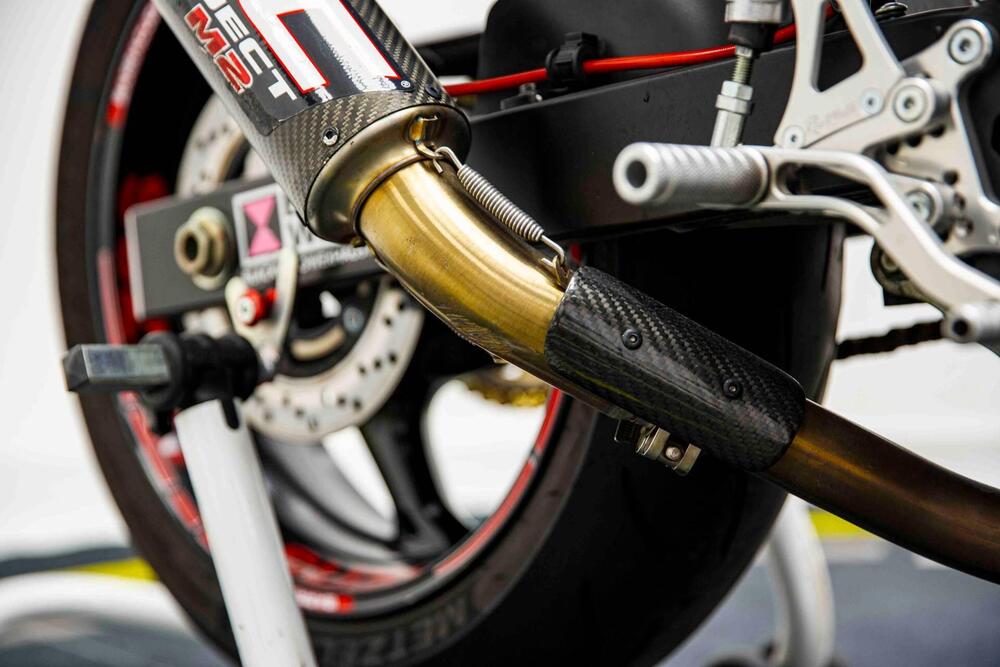 Suzuki GSR 750 Mat Black L.E. (2013 - 14) (19)