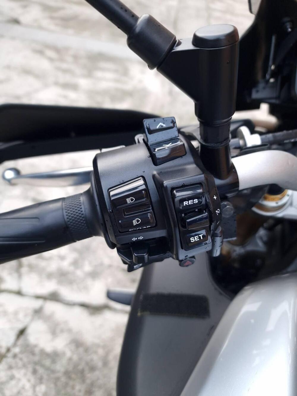 Yamaha MT-10 SP (2017 - 20) (10)