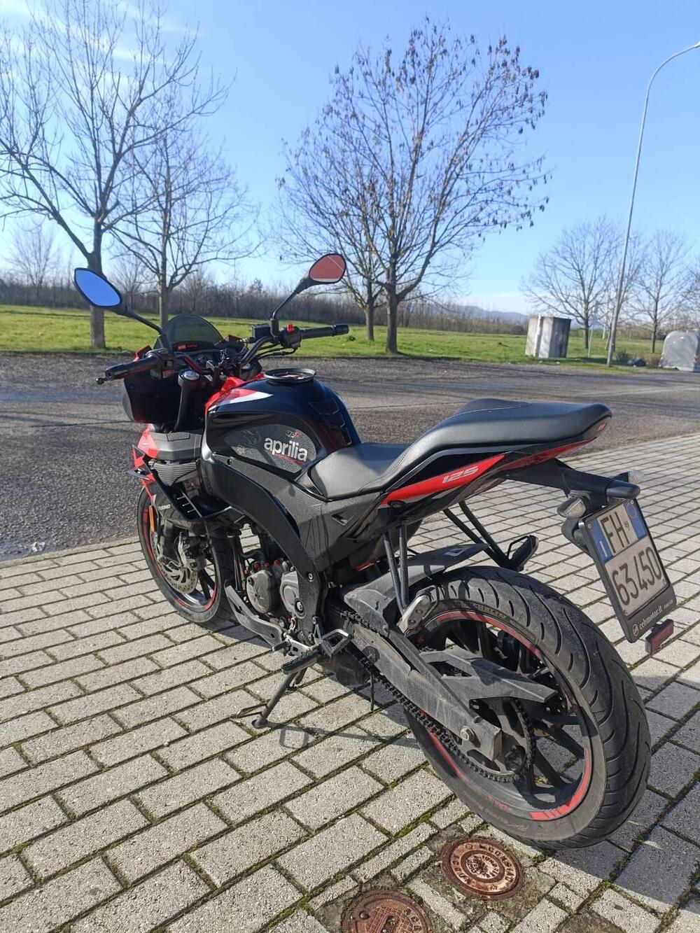 Aprilia Tuono 125 (2021 - 24) (4)