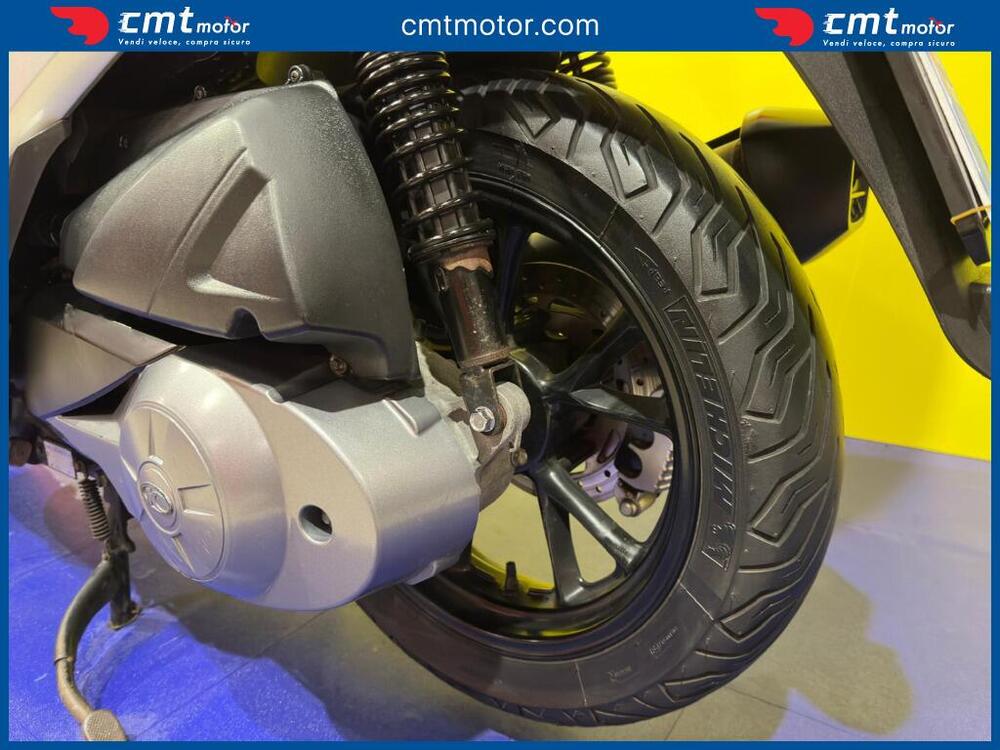 Kymco People 300i GT ABS (2010 - 17) (8)