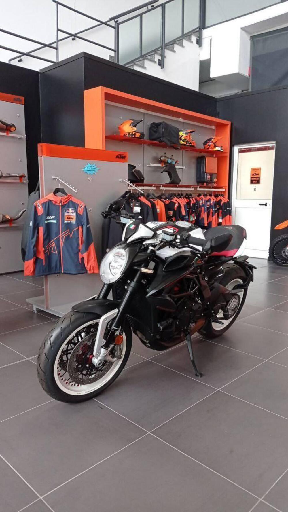 MV Agusta Dragster 800 RR (2021 - 23) (2)