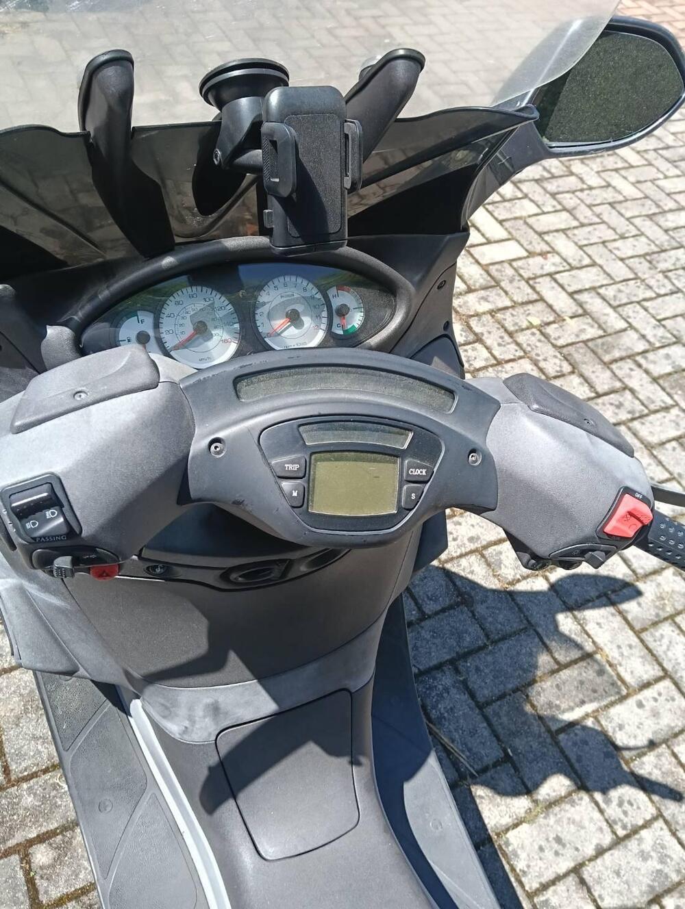Piaggio X9 250 Evolution (4)