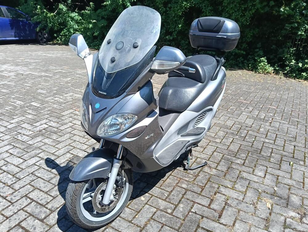 Piaggio X9 250 Evolution (5)