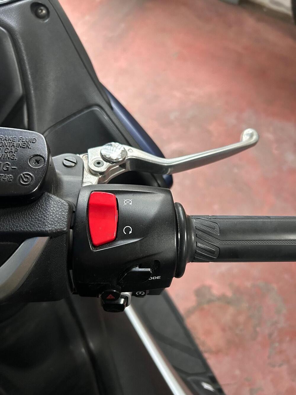 Yamaha T-Max 530 ABS (2015 - 17) (8)