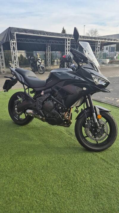 Kawasaki Versys 650 (2021 - 24) usata