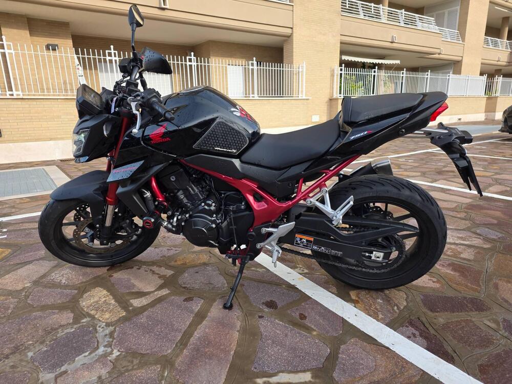 Honda CB 750 Hornet (2023 - 24) (3)