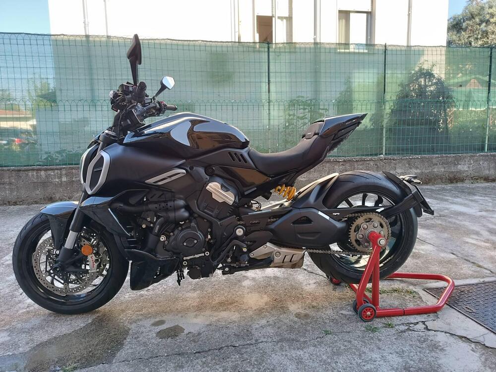 Ducati Diavel V4 (2023 - 26) (4)