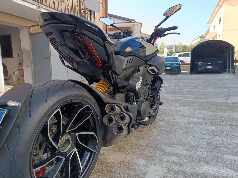 Ducati Diavel V4 (2023 - 26) (8)