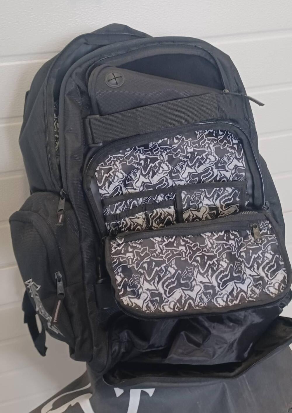 Zaino originale Fox monster (2)