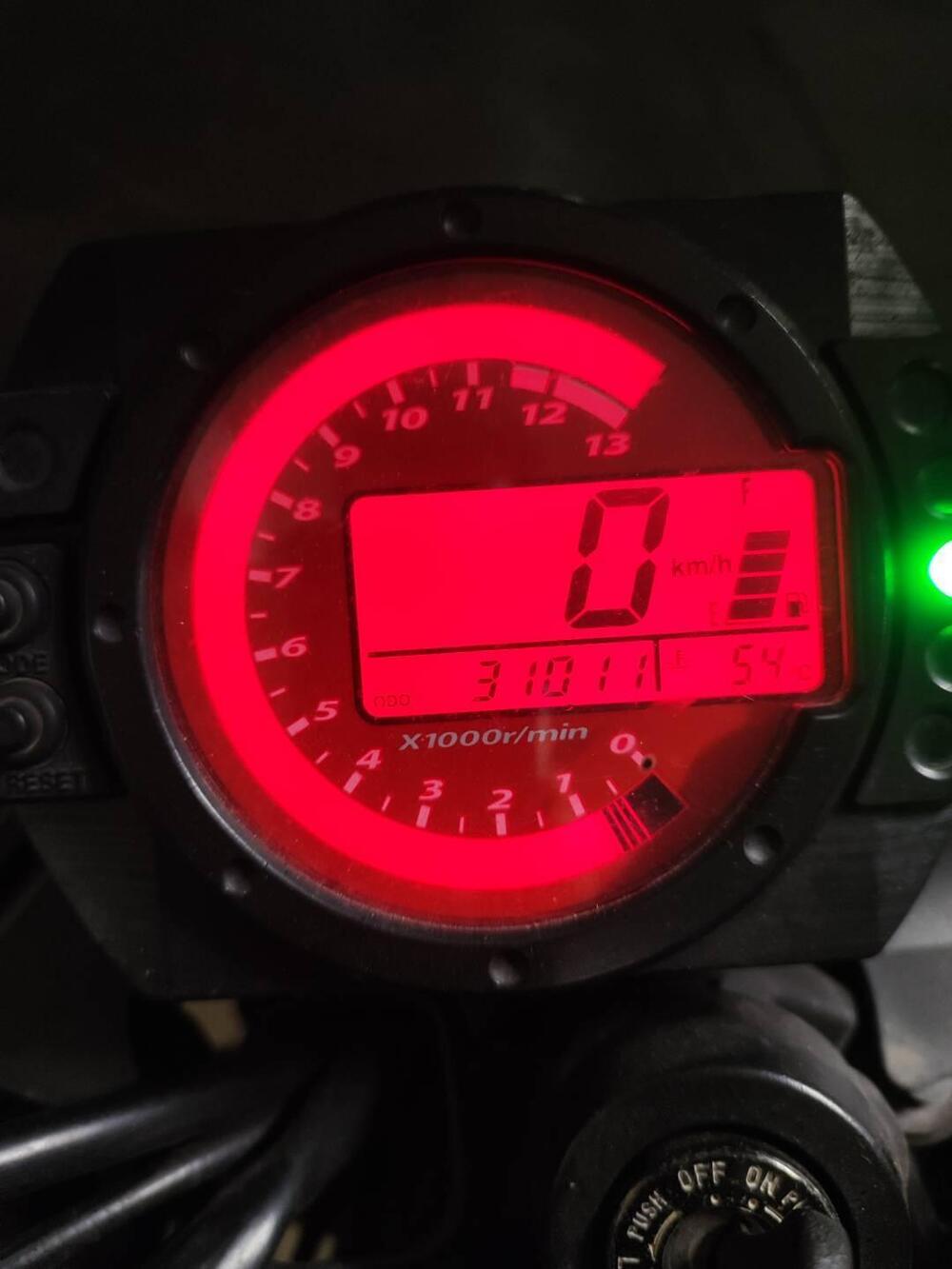 Kawasaki Z 750 (2003 - 06) (9)