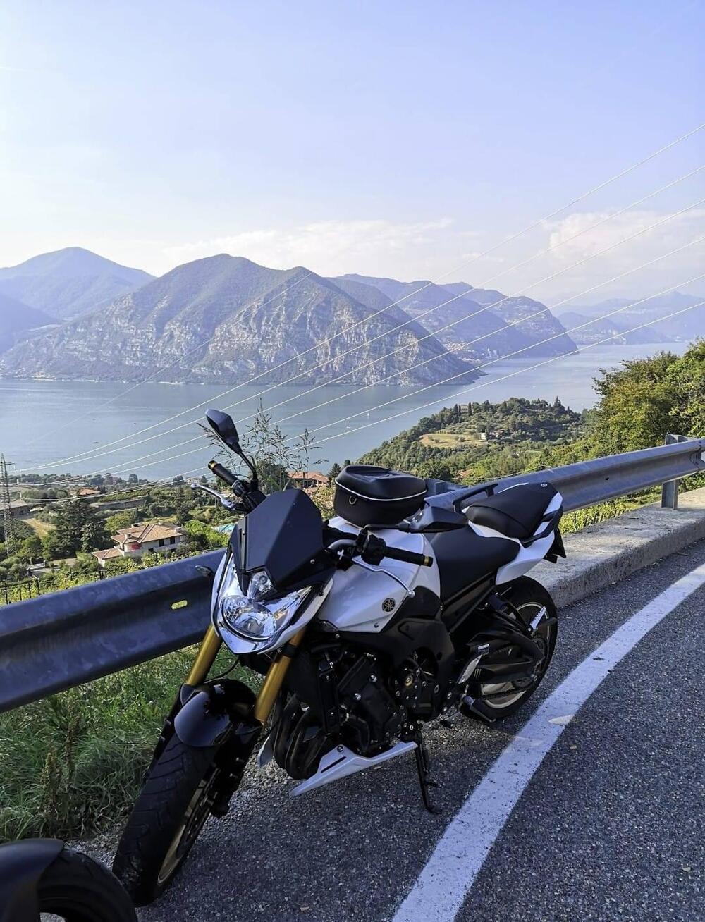 Yamaha FZ8 (2010 - 12) (4)