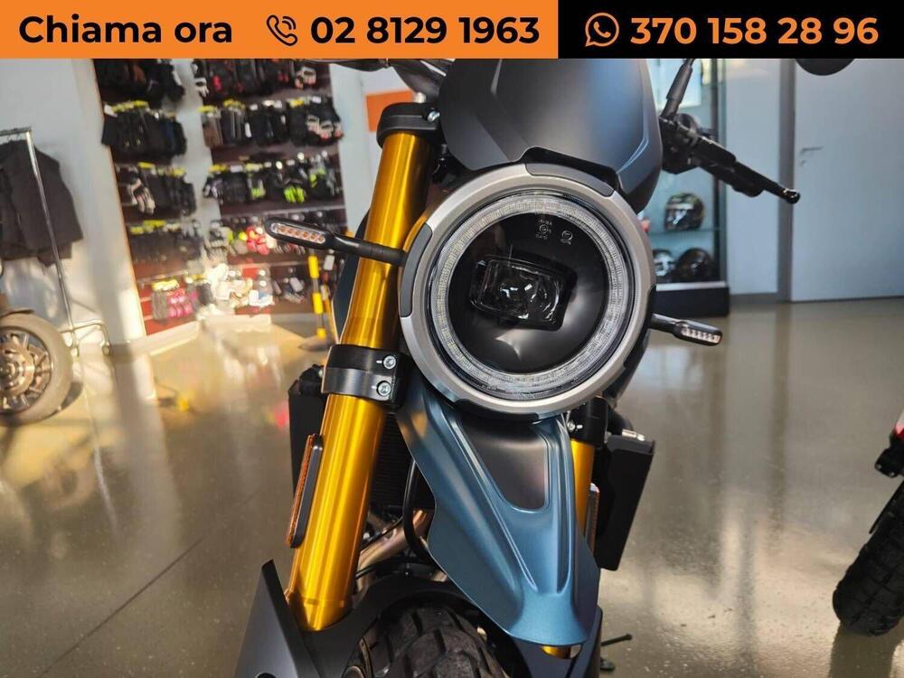 Moto Morini SEIEMMEZZO SCR (2022 - 26) (4)