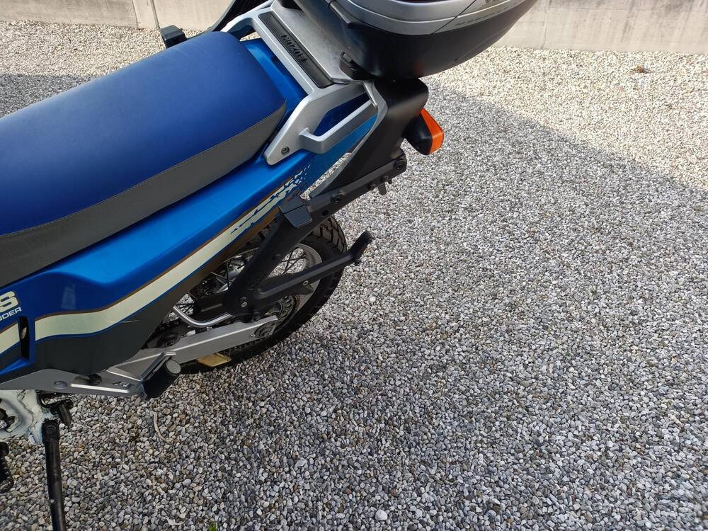 Suzuki DR Big 800 S (3)