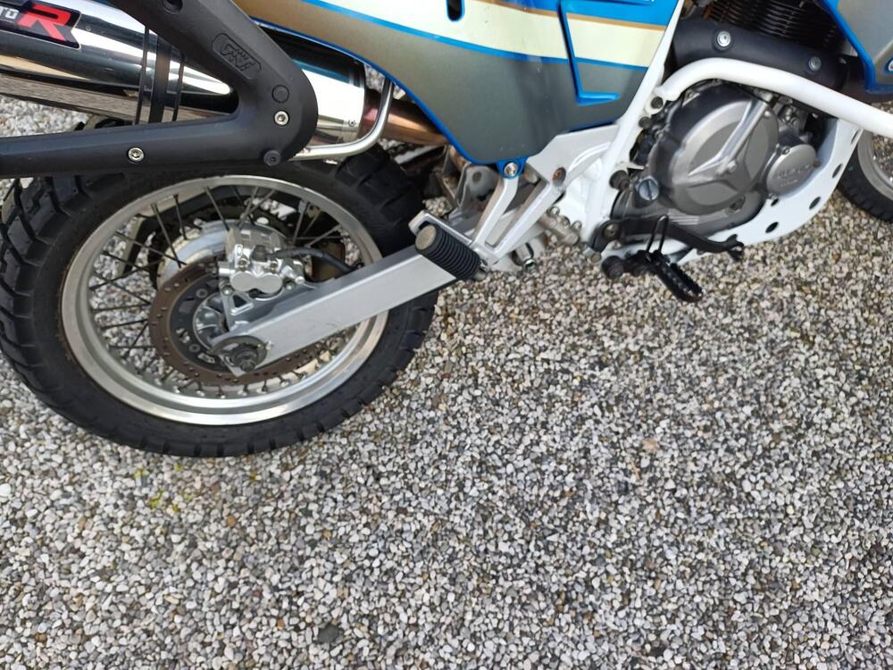 Suzuki DR Big 800 S (7)