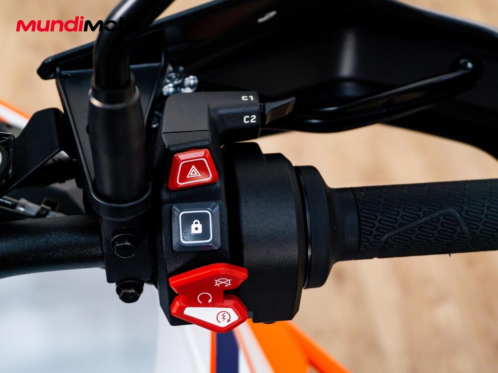 KTM 1290 Super Adventure R (2021) (12)