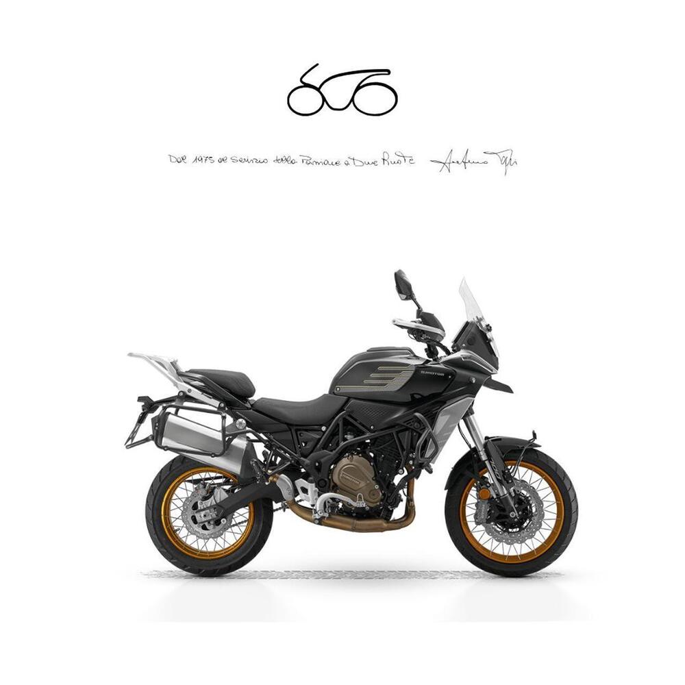 QJ Motor SRT 700 SX (2025 - 26)