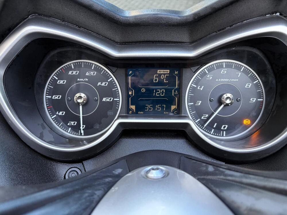 Yamaha X-Max 300 ABS (2017 - 20) (7)