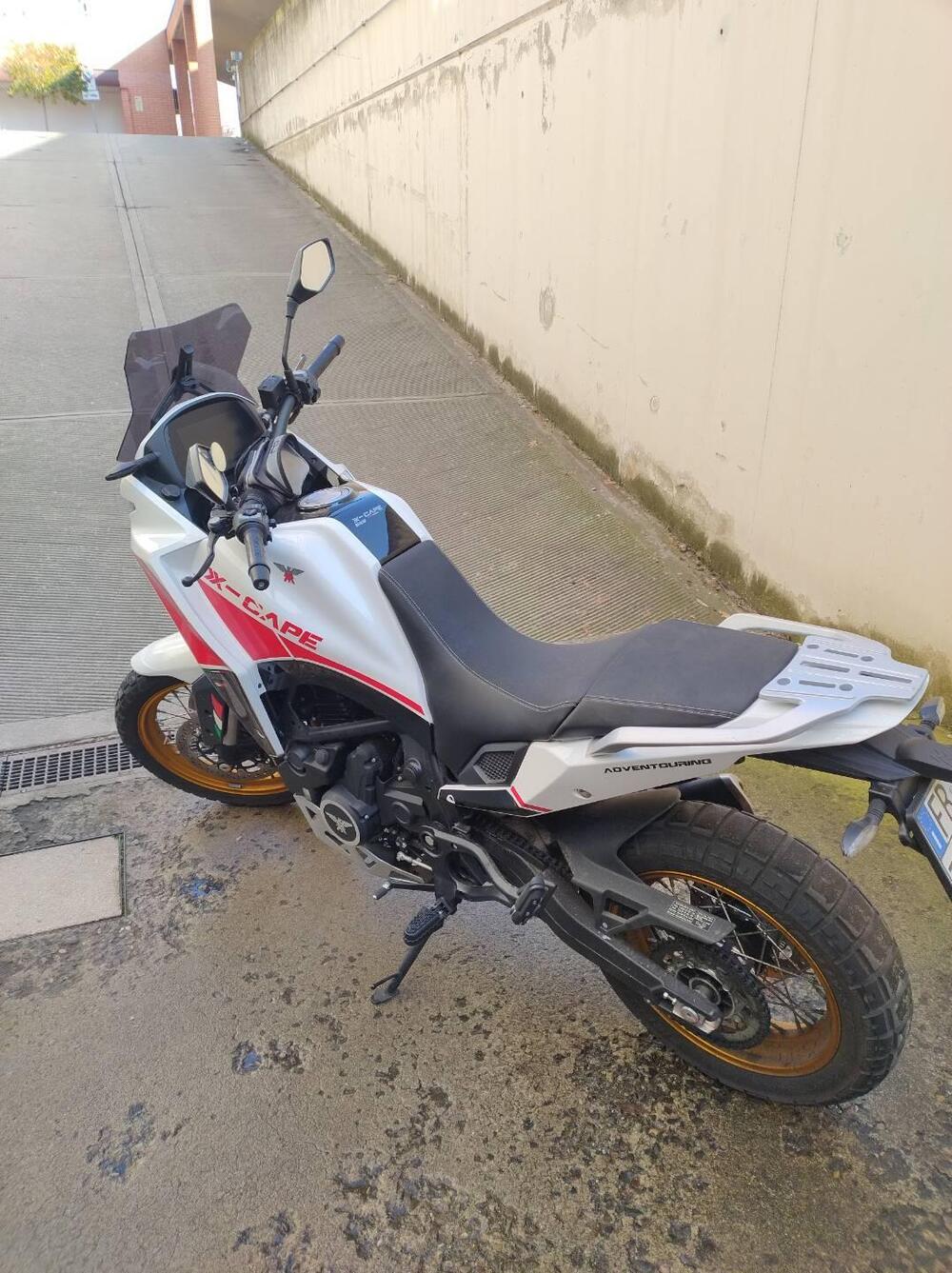 Moto Morini X-Cape 650 Gold Wheels Edition (2022 - 26) (5)