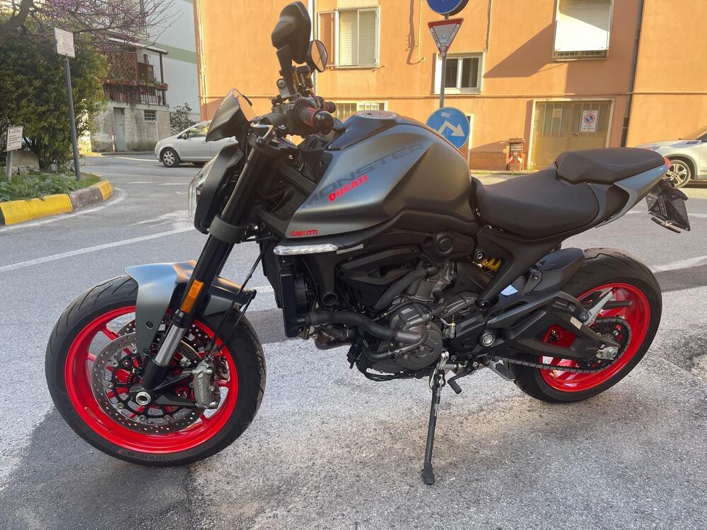 Ducati Monster 937 + (2021 - 25) (3)