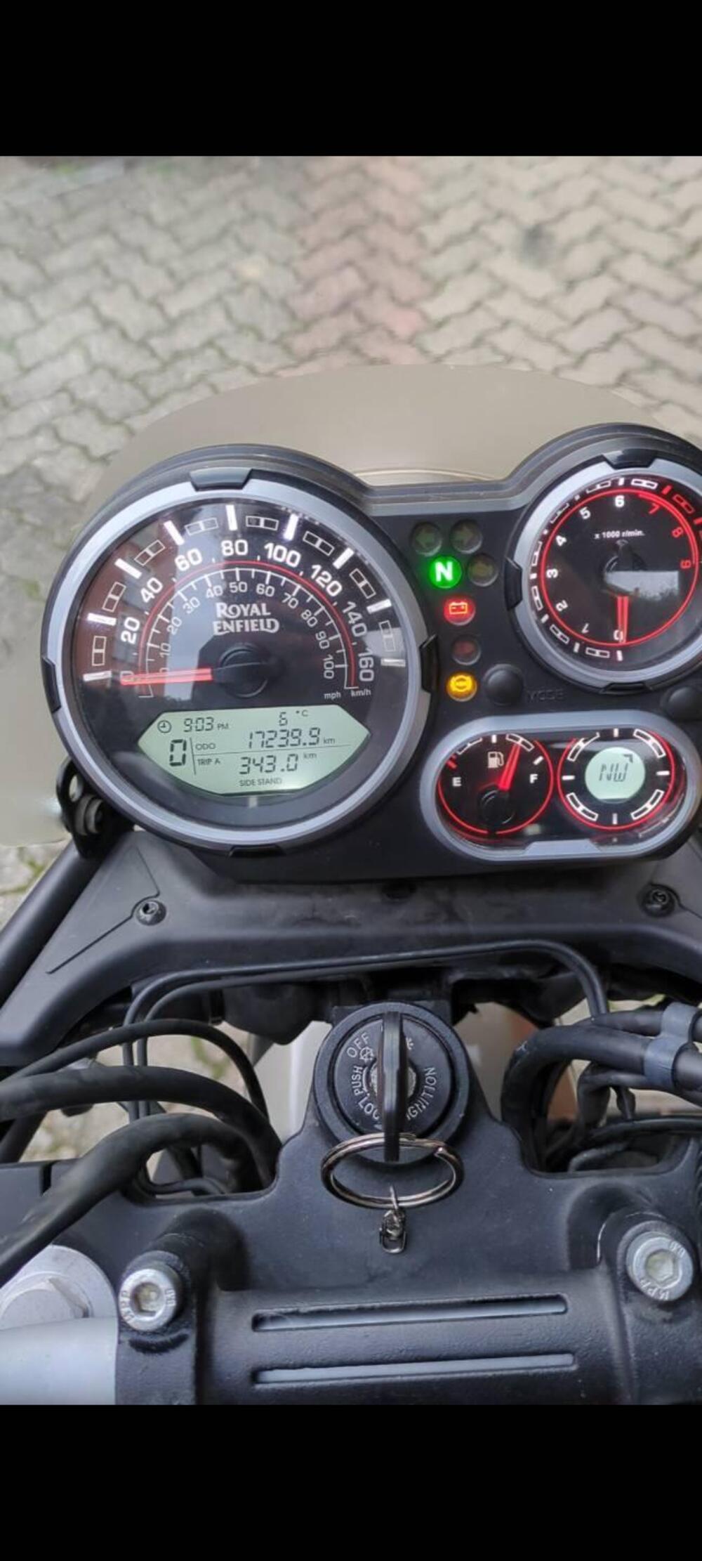 Royal Enfield Himalayan 411 (2021 - 24) (5)