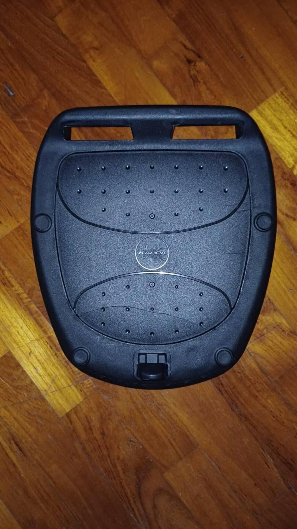 Vendo Bauletto centrale per moto Kappa K45 (4)