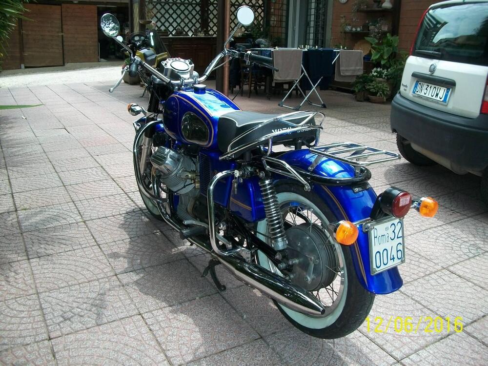 Moto Guzzi v750