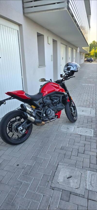 Ducati Monster 937 + (2021 - 25) usata