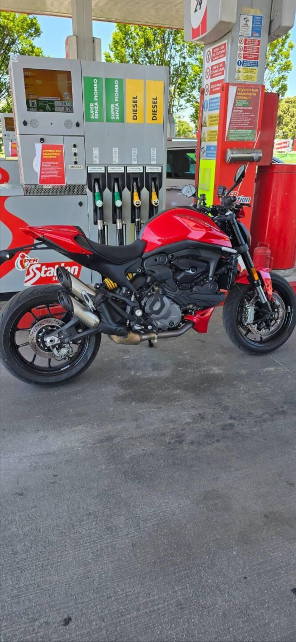 Ducati Monster 937 + (2021 - 25) (2)