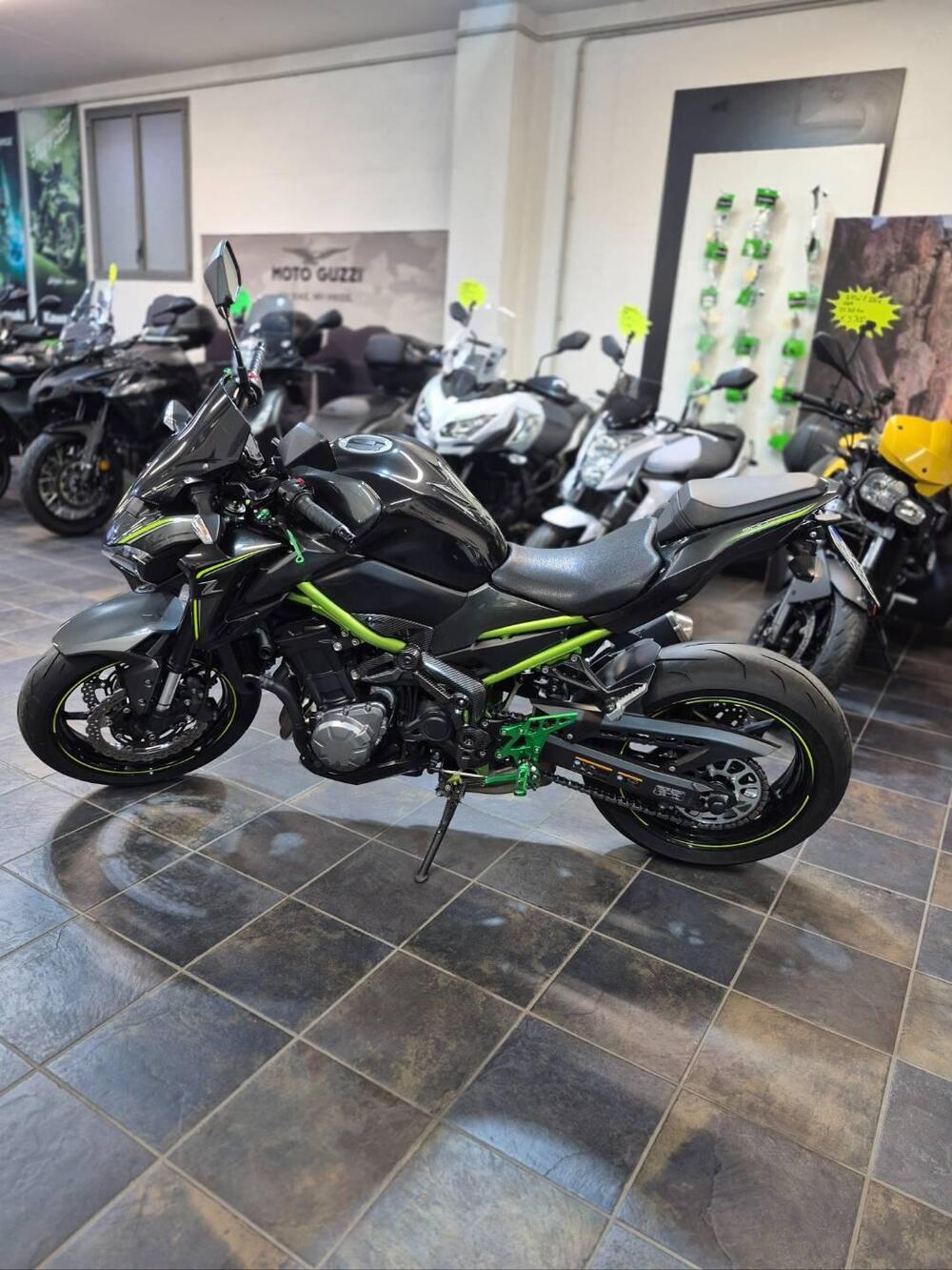 Kawasaki Z 900 (2017 - 18) (3)