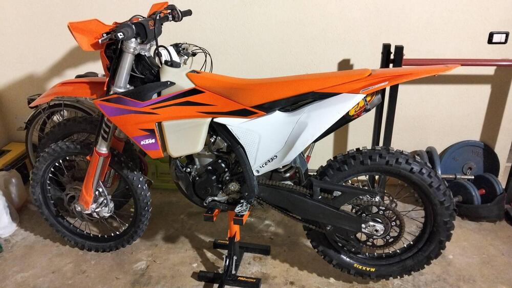 KTM 350 EXC-F (2024) (8)