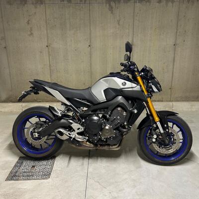 Yamaha MT-09 SP (2018 - 20) usata