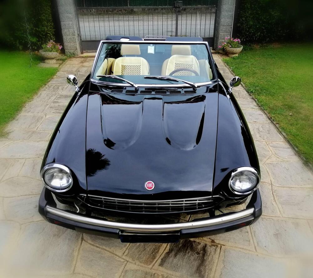 Fiat 124 Spider America d'epoca a Biella (15)