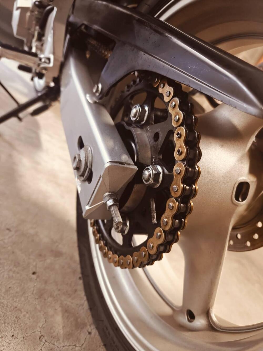 Honda Hornet 600 (2005 - 06) (9)