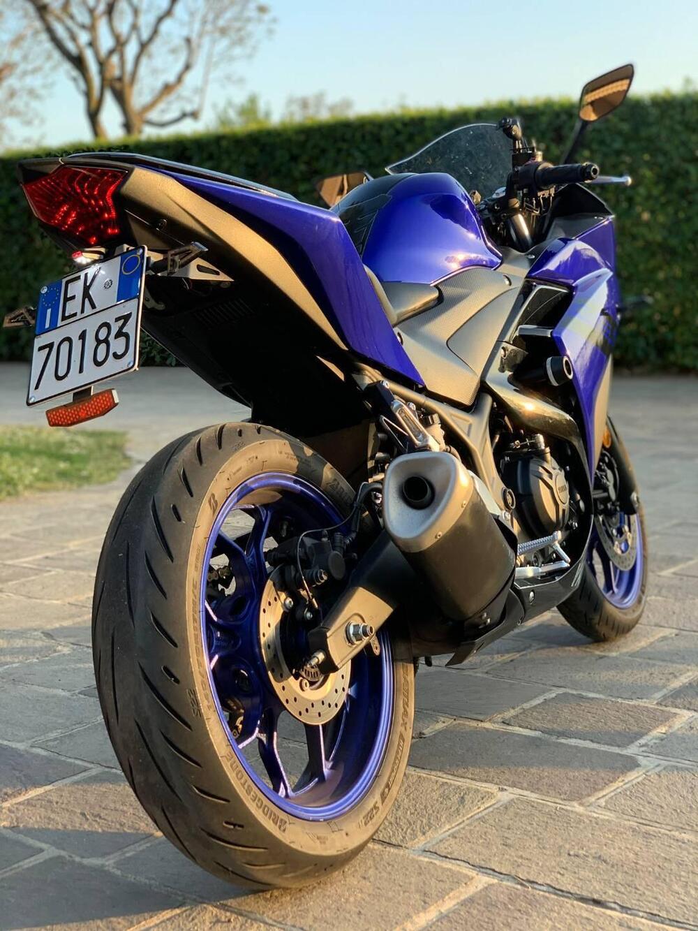 Yamaha YZF R3 (2018) (4)
