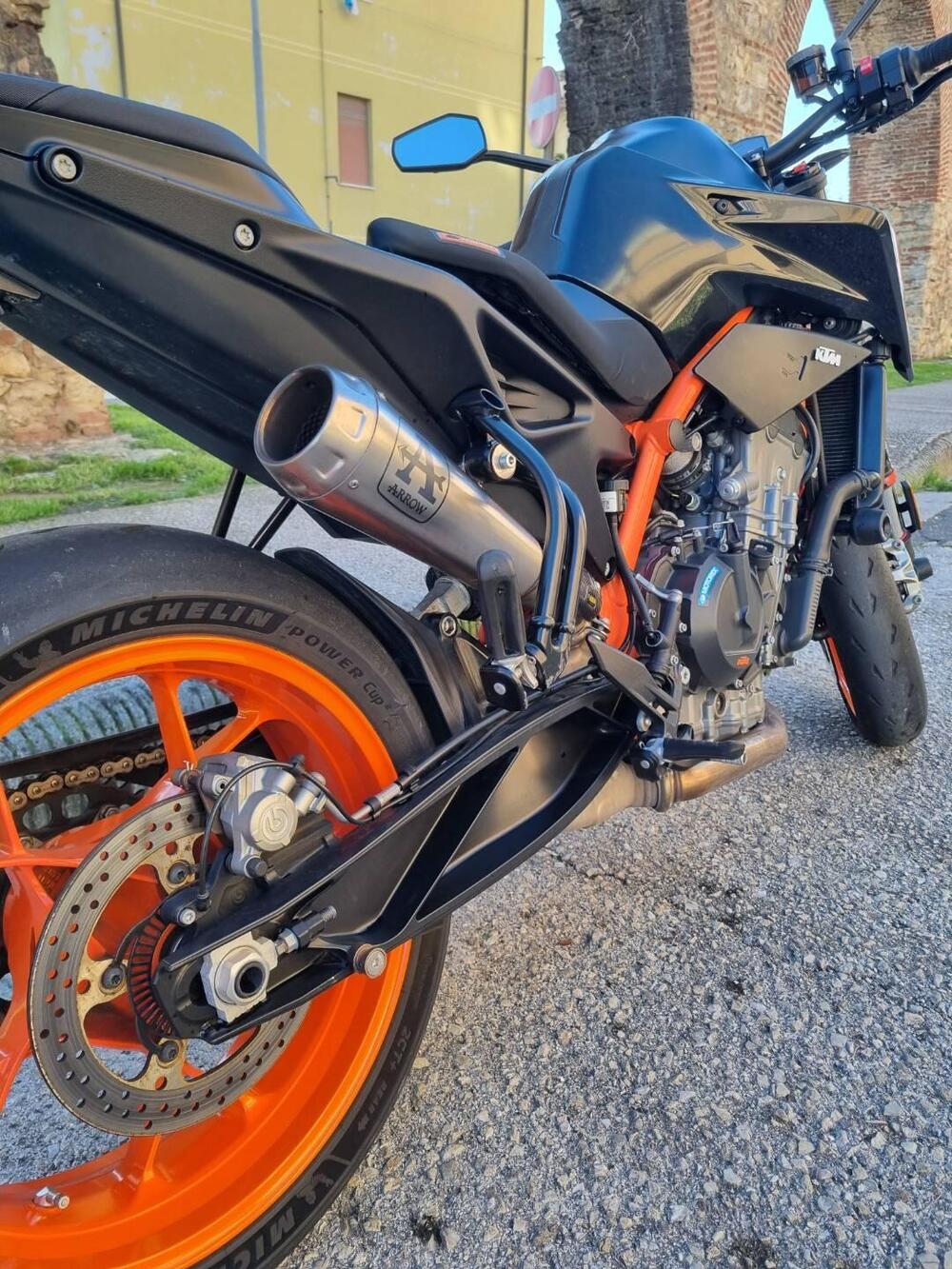 KTM 890 Duke R (2022 - 23) (6)