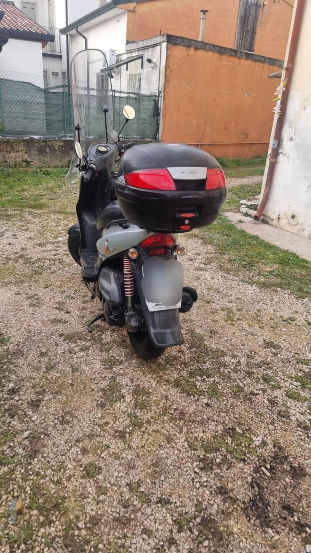 Kymco Agility 125 (2005 - 06) (2)