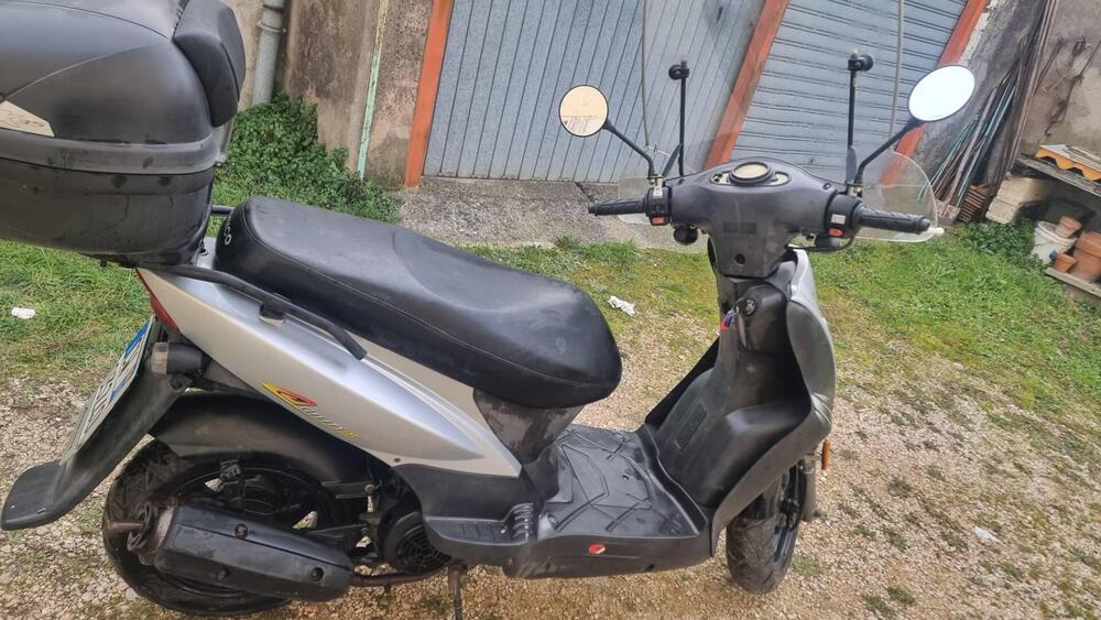 Kymco Agility 125 (2005 - 06) (3)