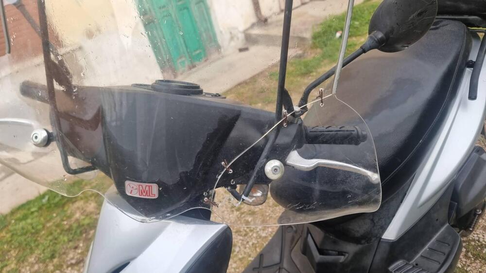 Kymco Agility 125 (2005 - 06) (4)