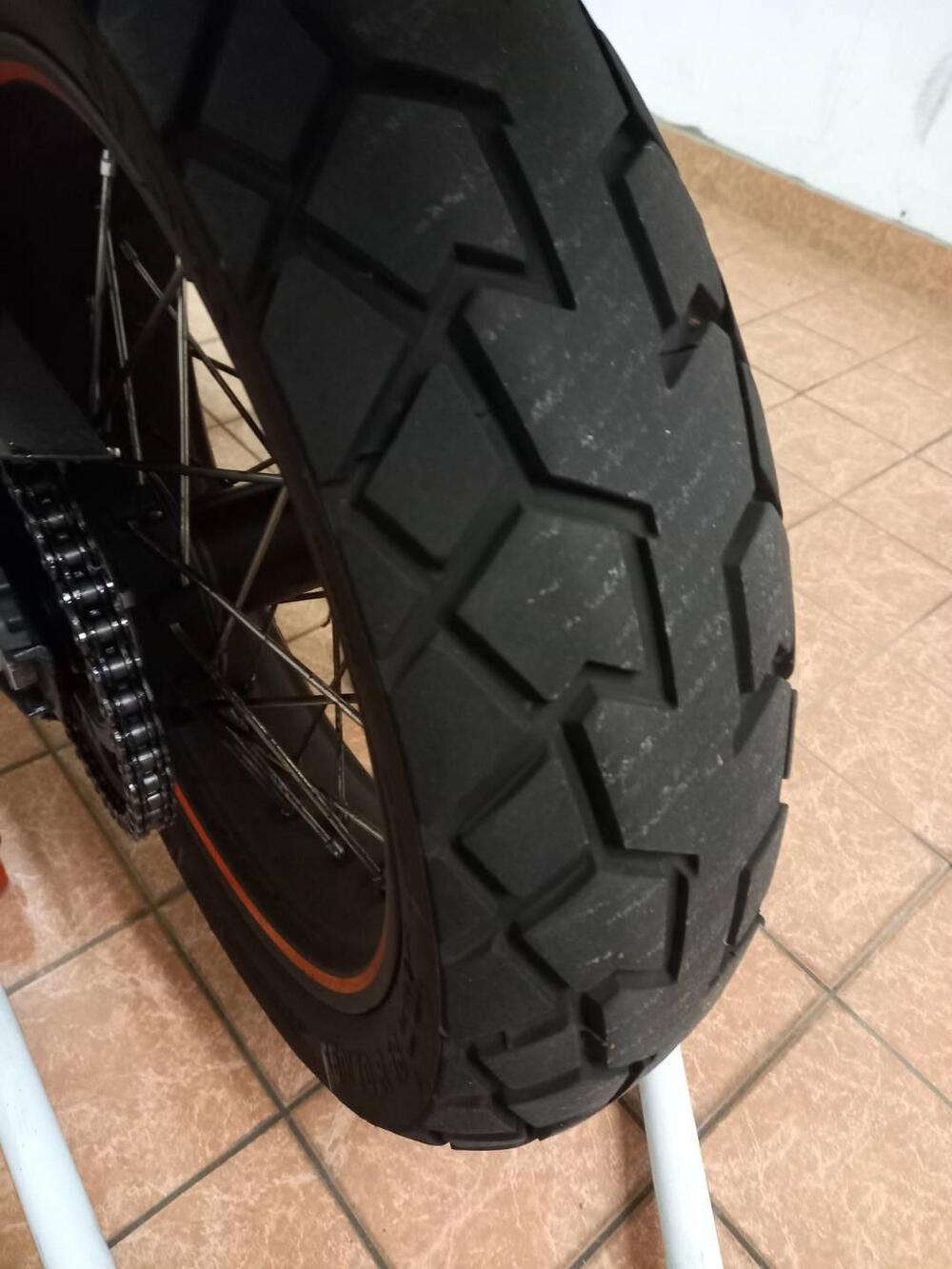 KTM 890 Adventure R (2022) (4)