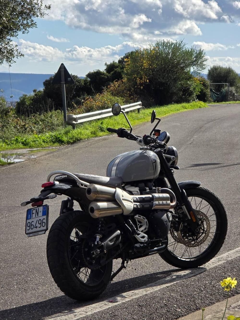 Triumph Scrambler 1200 X (2024 - 26) (2)