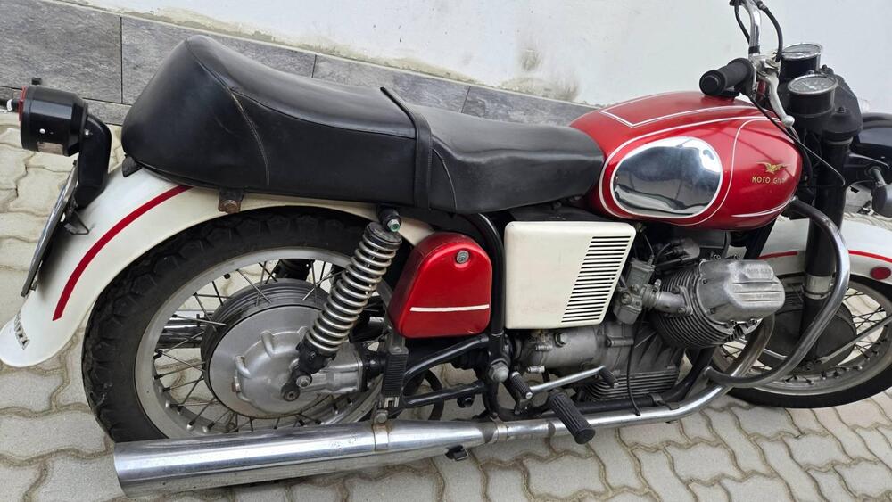 Moto Guzzi V7 SPECIAL (4)