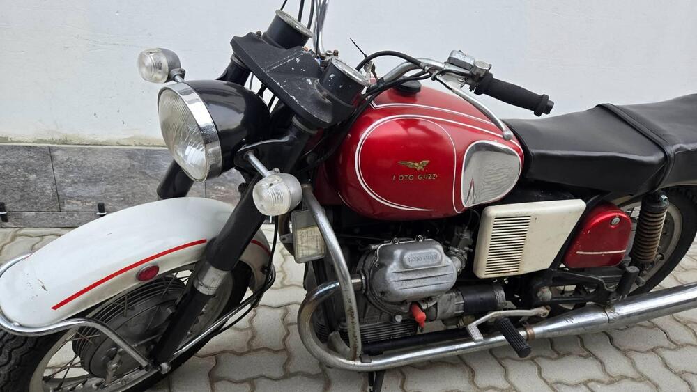 Moto Guzzi V7 SPECIAL (7)