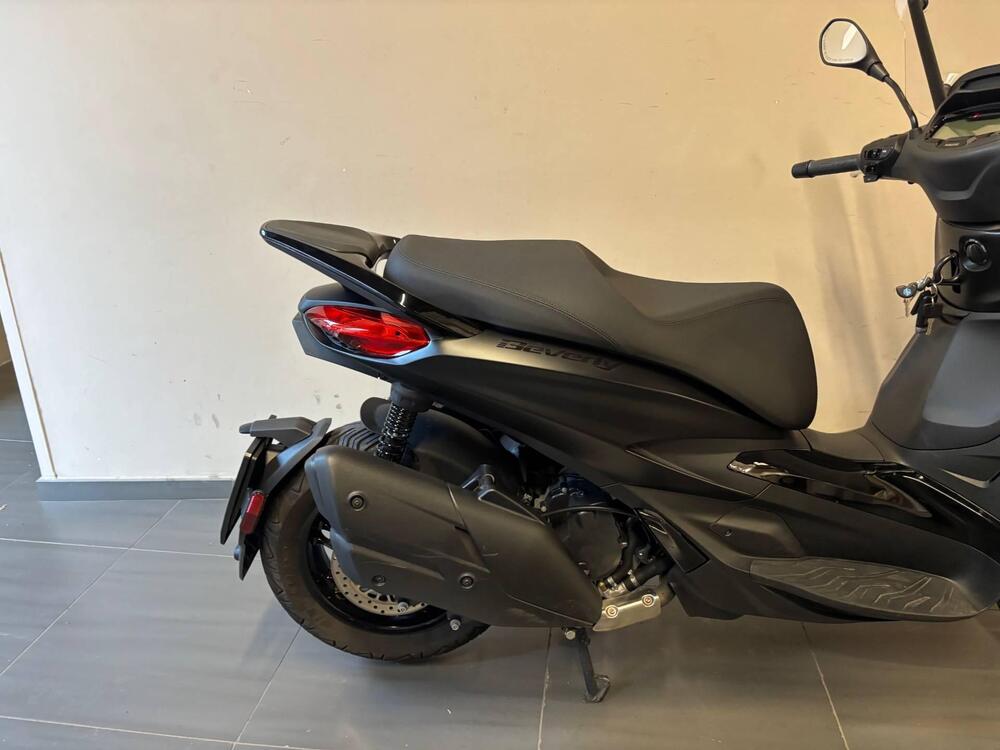 Piaggio Beverly 400 ABS-ASR (2021 - 24) (8)